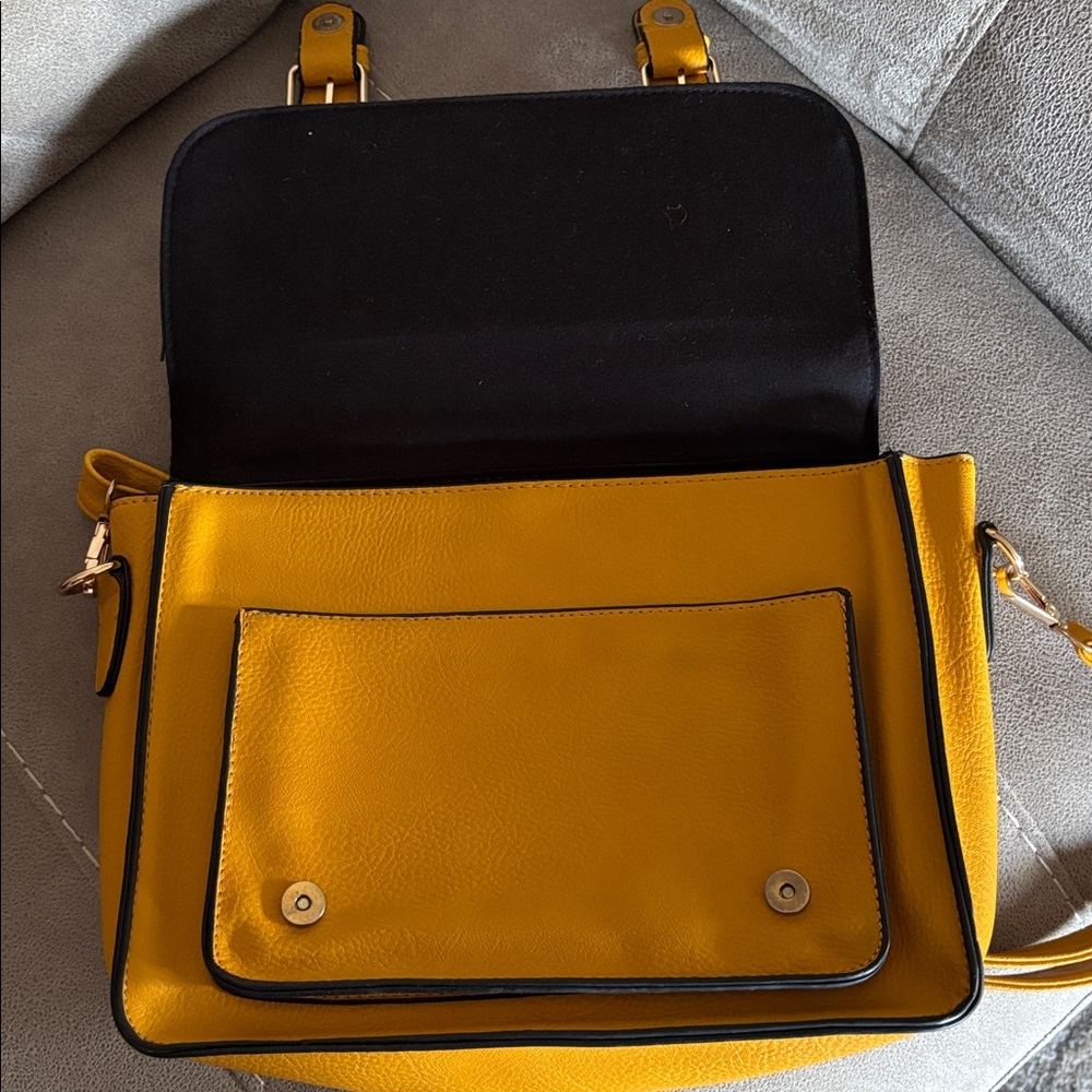 👛 (ANY 2/$30) ARDENE Handbag Strap Adjusts to Shoulder/Crossbody - Picture 5 of 5